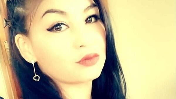 Denizli’de apartta asılı halde ölü bulunan yabancı uyruklu kadının beraber kaldığı erkek arkadaşı gözaltına alındı. - Sputnik Türkiye