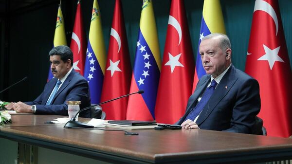 Cumhurbaşkanı Erdoğan ile Venezüella Devlet Başkanı Maduro ortak basın toplantısı düzenledi - Sputnik Türkiye
