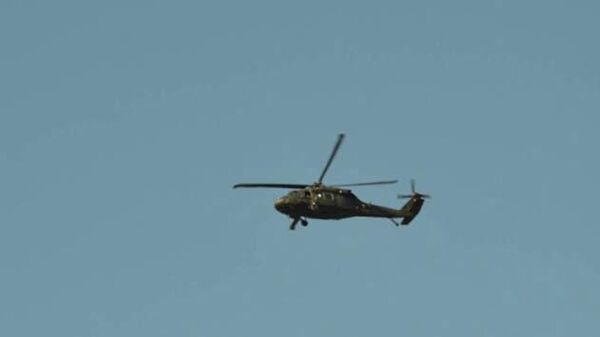 İtalya’nın Lucca kentinden kalkan ve içerisinde 6 yabacı uyruklu yolcu ile 1 İtalyan pilotun bulunduğu helikopterin kalkıştan kısa bir süre sonra radardan kaybolduğu bildirildi. - Sputnik Türkiye