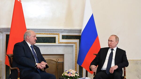 Rusya Devlet Başkanı Vladimir Putin, Belaruslu mevkidaşı Aleksandr Lukaşenko ile Rusya’nın St. Peterburg kentinde bir araya geldi.
 - Sputnik Türkiye