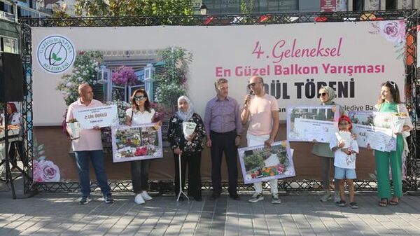 Gaziosmanpaşa’da ‘en güzel balkon’ yarışması: Birinciye tam altın verildi
 - Sputnik Türkiye