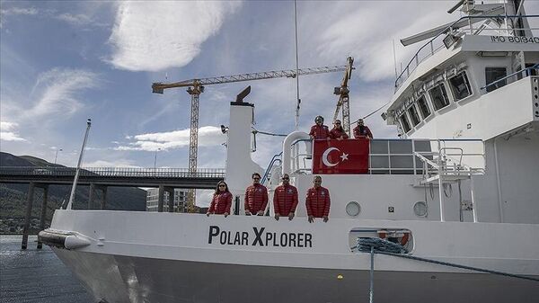 Türk ekibinin Arktik Okyanusu’ndaki araştırma seferi başladı
 - Sputnik Türkiye