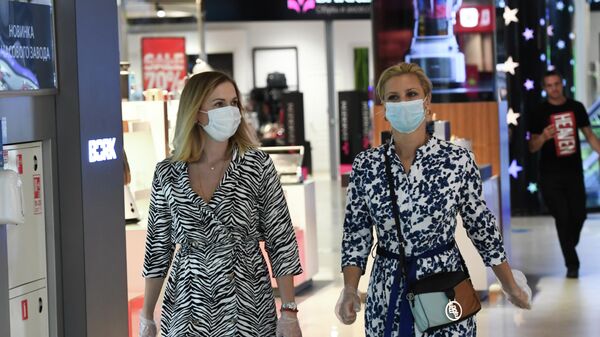 Rusya - Moskova - kadın - maske - alışveriş merkezi - Sputnik Türkiye