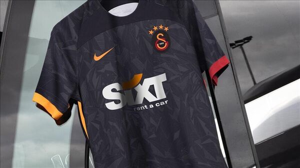 Galatasaray Futbol Takımı'nın yeni sezonda giyeceği formaların tanıtımı yapıldı. - Sputnik Türkiye