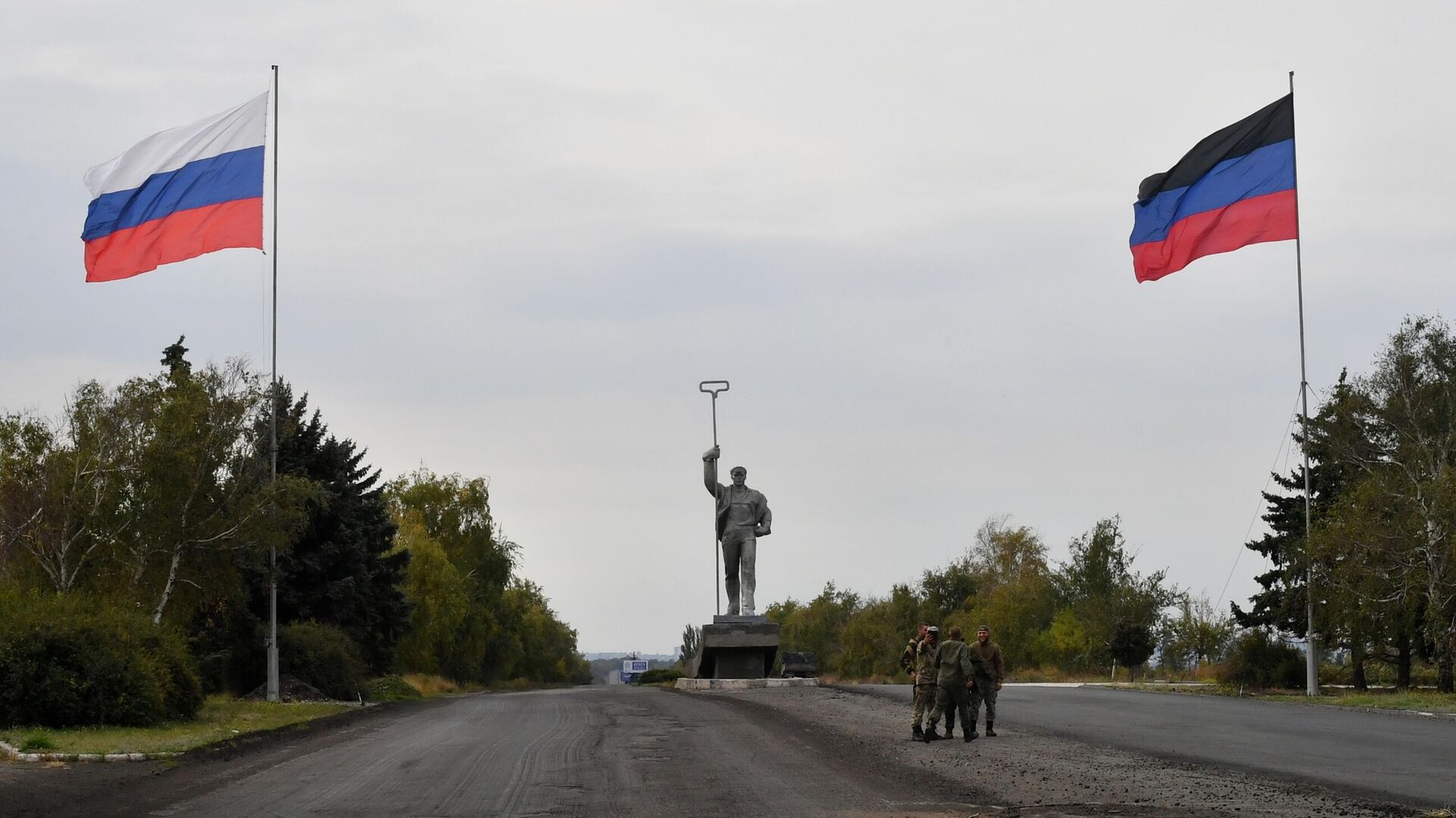 Фото въезда в мариуполь