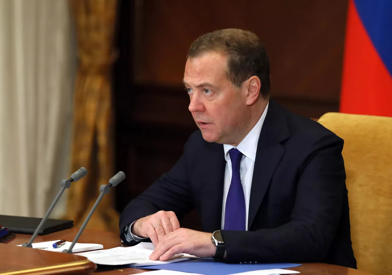 Medvedev: Rusya’da askeri teçhizat üretimi fantastik seviyeye ulaştı - Resim : 1