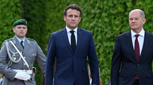 Şansölye Olaf Scholz ve Fransa Cumhurbaşkanı Emmanuel Macron - Sputnik Türkiye