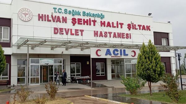 Şanlıurfa'da kolaya kattıkları fare zehrini içtikleri iddia edilen 3 kız öğrenci hastaneye kaldırıldı - Sputnik Türkiye