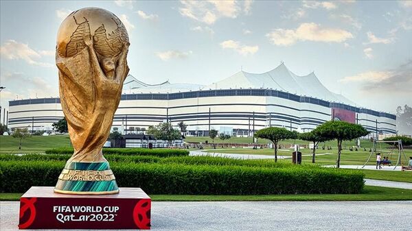 Katar, 2022 FIFA Dünya Kupası maçlarına bilet alma zorunluluğu olmaksızın taraftarların ülkeye girişine müsaade edileceğini duyurdu. - Sputnik Türkiye