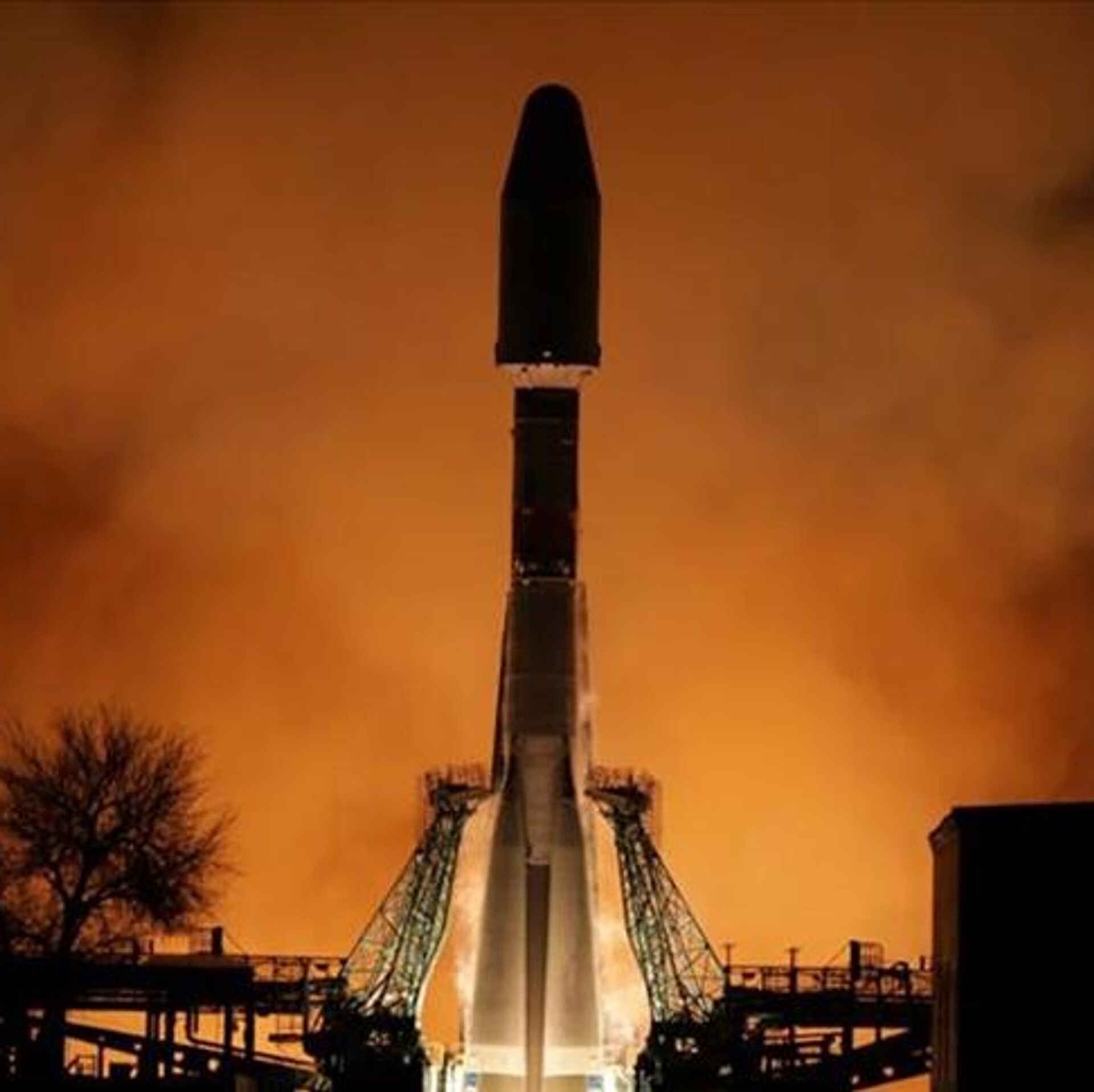 SpaceX, rakibi OneWeb için uzaya 40 uydusu fırlattı 09.12.