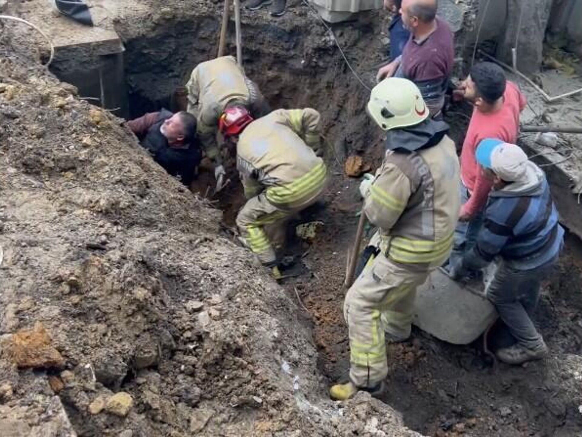 Erzincan'da maden çöktü: Çok sayıda işçi göçük altında kaldı - 13.02.2024, Sputnik Türkiye