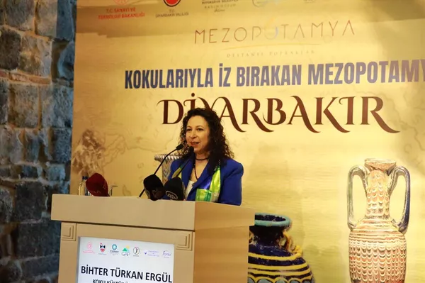 Diyarbakır'da 3200 yıllık formülden elde edilen koku ile farklı medeniyetlere ait replikalar sergilendi. - Sputnik Türkiye