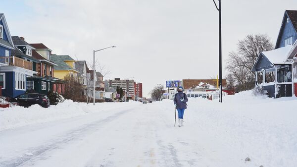 Kuzey Amerika’yı etkisi altına alan kış fırtınasının neden olduğu soğuk hava ve trafik kazaları nedeniyle can kaybı artıyor. Kıtayı kasıp kavuran kış fırtınası nedeniyle ABD, Kanada ve Meksika’da toplam 57 kişi hayatını kaybetti.  - Sputnik Türkiye