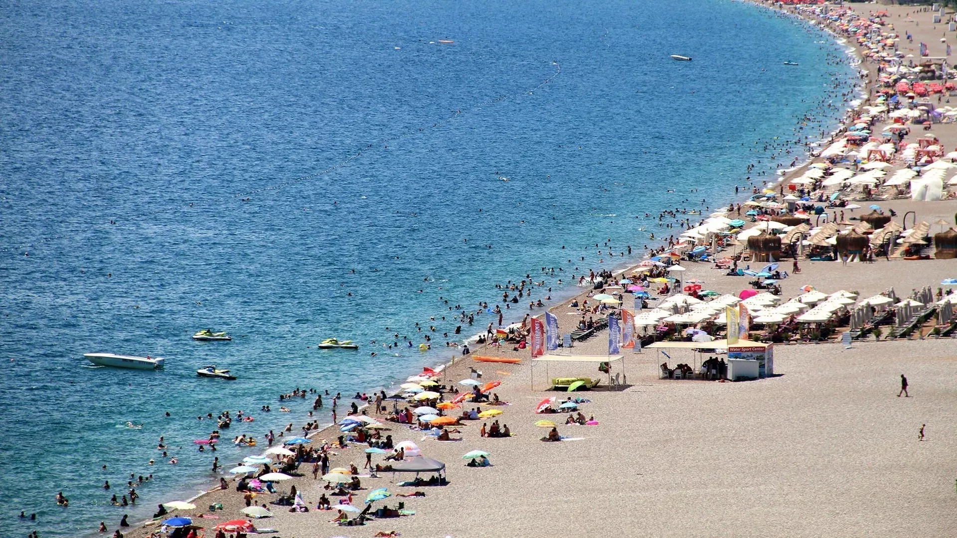 Antalya turizmde 2023'e hızlı giriş yaptı: Geçen yıla yüzde 61.5 fark