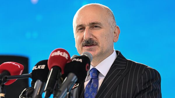 Ulaştırma ve Altyapı Bakanı Adil Karaismailoğlu,  - Sputnik Türkiye