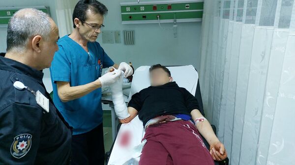 Ayağı takılıp düşerken elindeki tüfekle kendini vurdu - Sputnik Türkiye