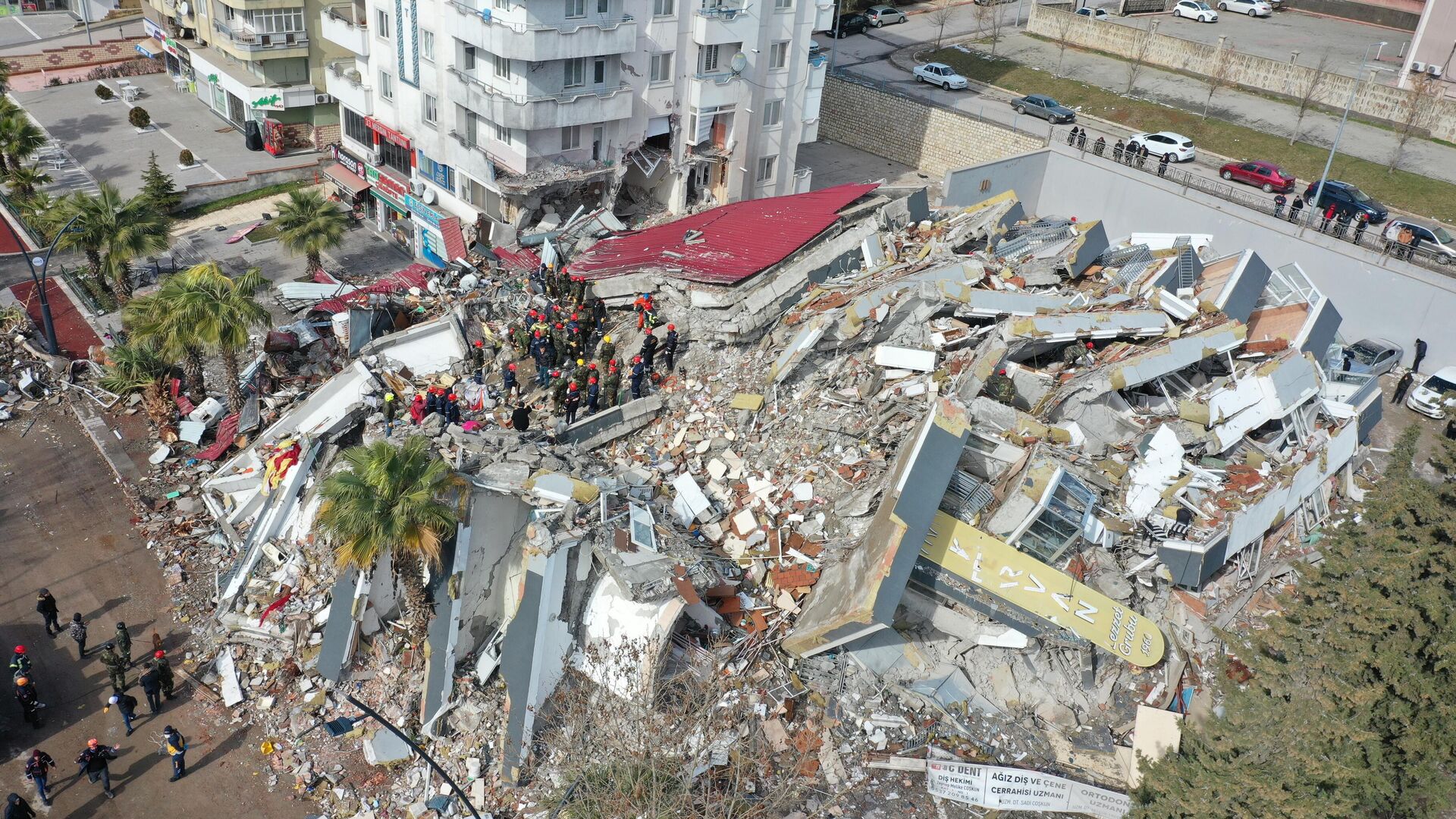 İzmir depreminde 'aynısı Kahramanmaraş'ta olursa, hakkımızı arayın' yazmıştı, hayatını kaybetti - 10.02.2023, Sputnik Türkiye