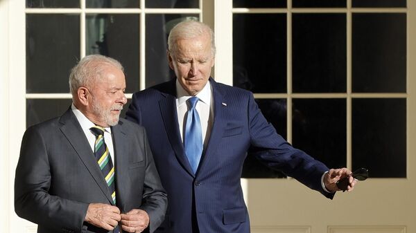 ABD Başkanı Biden, resmi temaslar için ülkeyi ziyaret eden Brezilya Devlet Başkanı Luiz Inacio Lula da Silva’yı Beyaz Saray’da ağırladı. - Sputnik Türkiye