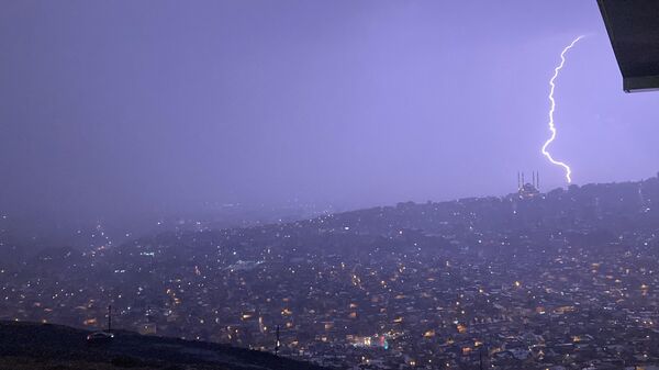 Kahramanmaraş'ta etkili olan gök gürültülü sağanak yağış - Sputnik Türkiye