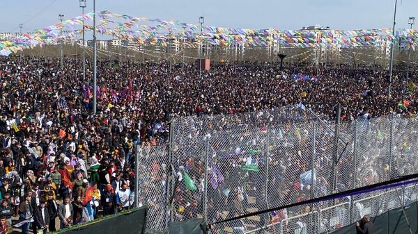 Diyarbakır’da Nevruz kutlaması başladı - Sputnik Türkiye