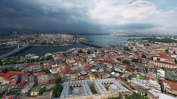 İstanbul'da Marmara Denizi'ne yakın binaları - Sputnik Türkiye