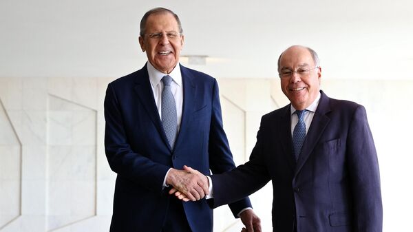 Rusya Dışişleri Bakanı Sergey Lavrov ve  Brezilyalı mevkidaşı Mauro Vieira - Sputnik Türkiye
