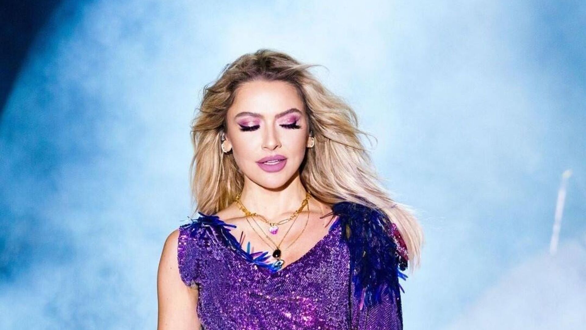 Şarkıcı Hadise'nin, Seren Serengil, Arto ve Bircan Bali'ye açtığı tazminat  davasında karar - 03.10.2023, Sputnik Türkiye
