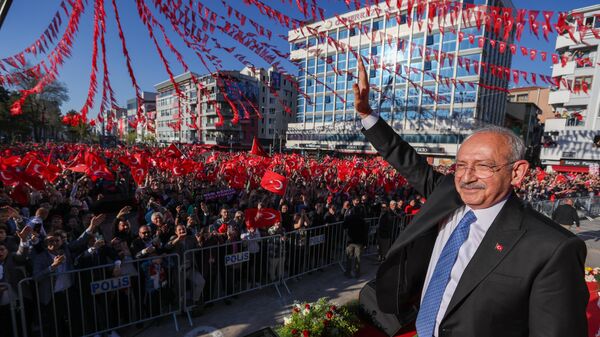 Kilosu 3 bin lira olan mantar buldular, zeybek oynayarak kutlama yaptılar