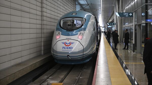 Ankara-Sivas Hızlı Treni ilk seferi için başkentten hareket etti - Sputnik Türkiye