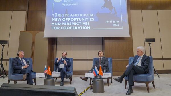 Bu yıl 14-17 Haziran’da düzenlenecek olan 26. St. Petersburg Uluslararası Ekonomik Forumu (SPIEF) öncesinde, SPIEF CEO’su Valkov, Türk iş dünyasından temsilcileri ile buluştu. - Sputnik Türkiye