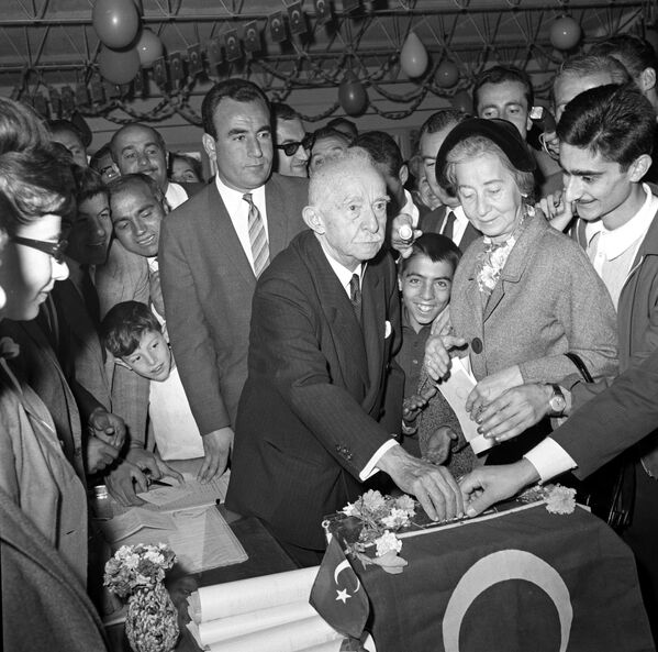 1923-cü ildən prezident seçkiləri - Sputnik Türkiye