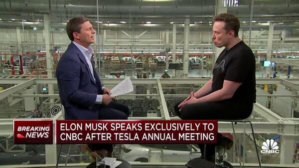 Elon Musk, CNBC sunucusu David Faber'e röportaj verdi.  - Sputnik Türkiye