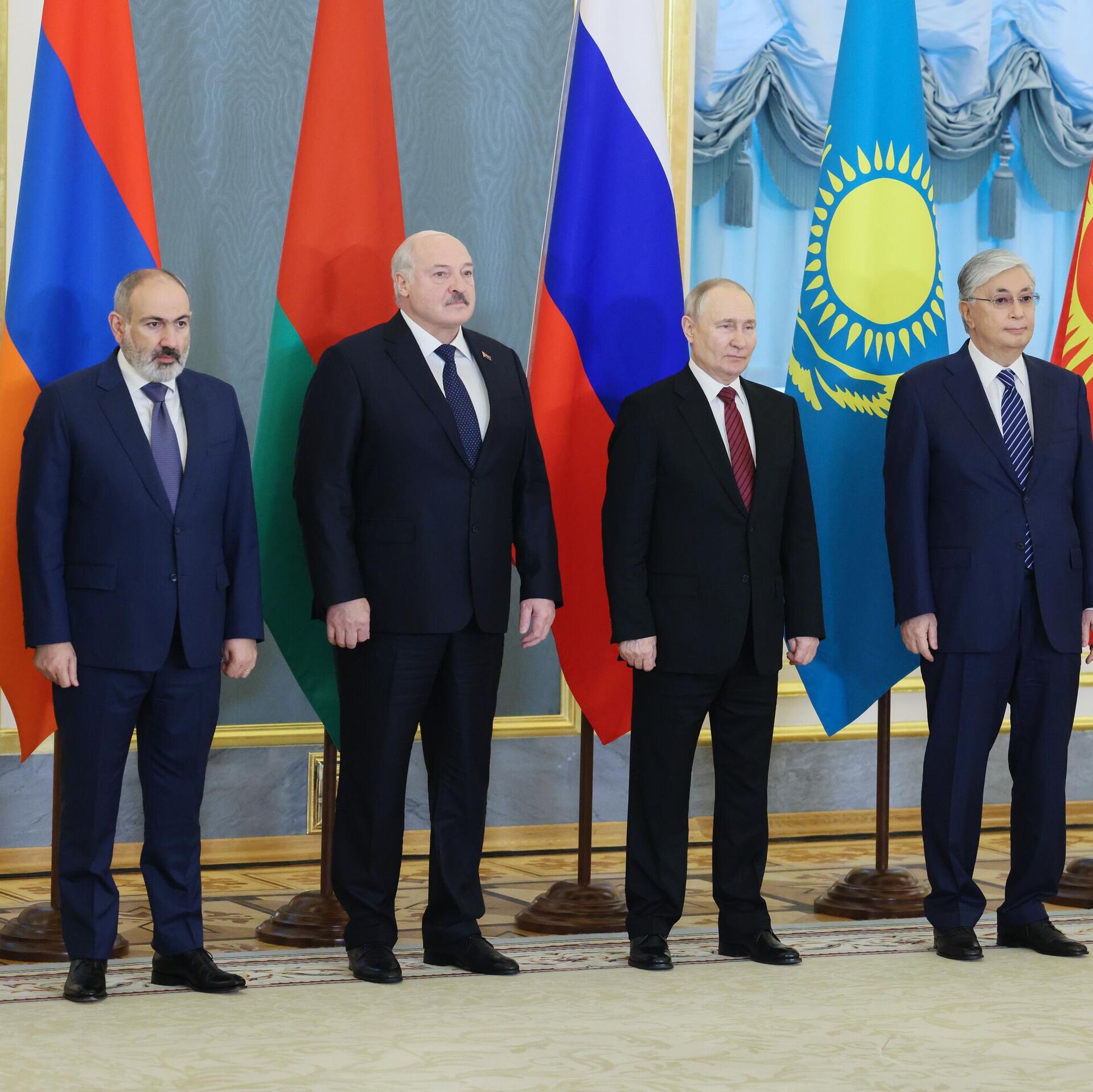 Iii евразийский саммит 2023. флаги еаэс 2023. товары еаэс 2023. главы государств бывших республик. товары еаэс 2023.