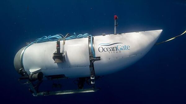Titanik enkazını görmek üzere 5 kişiyle yola çıkan ve Atlas Okyanusu'nda kaybolan Titan adlı denizaltı - Sputnik Türkiye
