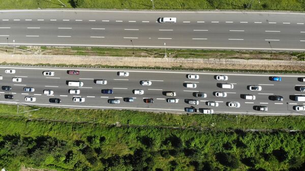 Bolu geçişinde trafik yoğunluğu - Sputnik Türkiye