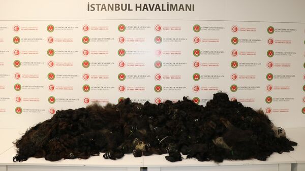 93 kilogram gerçek insan saçı  - Sputnik Türkiye