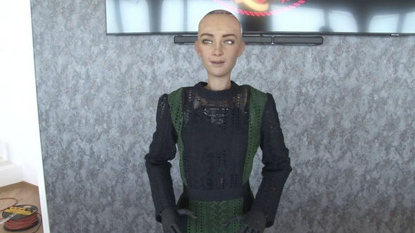İnsana en çok benzeyen robot Sophia, Çamlıca Kulesi’nde radyo yayını yapacak - Sputnik Türkiye