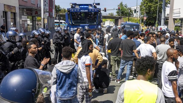 Almanya’nın Frankfurt şehrinin kuzeyindeki Giessen kasabasında yapılan Eritre Kültür Festivali’nde çıkan olaylarda 26 polis yaralandı. - Sputnik Türkiye