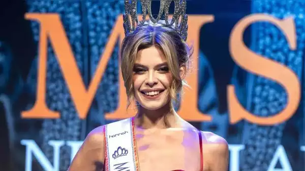 22 yaşındaki Rikkie Valerie Kolle, Pazar günü Hollanda'da düzenlenen güzellik yarışmasında birinci olarak adını tarihe yazdırdı.  - Sputnik Türkiye