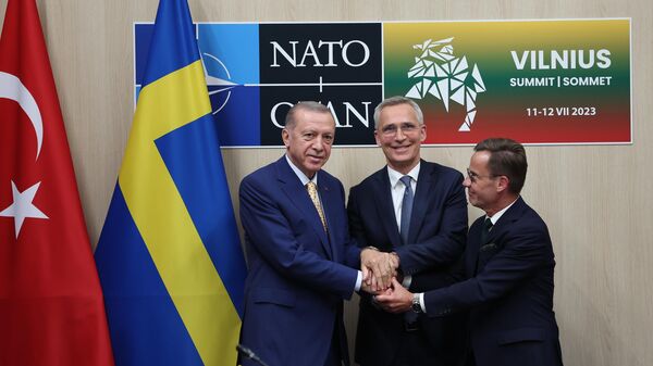 Cumhurbaşkanı Recep Tayyip Erdoğan, NATO Genel Sekreteri Jens Stoltenberg ve İsveç Başbakanı Ulf Kristersson - Sputnik Türkiye