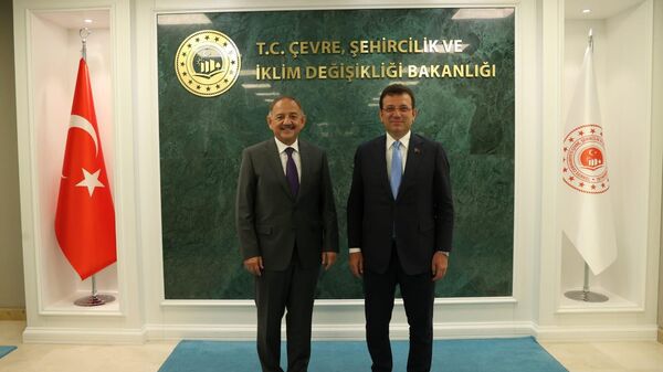 İstanbul Büyükşehir Belediye Başkanı Ekrem İmamoğlu, Çevre, Şehircilik ve İklim Değişikliği Bakanı Mehmet Özhaseki'yi ziyaret etti - Sputnik Türkiye