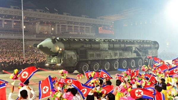 Kuzey Kore'den Zafer Günü'nde İHA ve füzelerle gövde gösterisi - Sputnik Türkiye