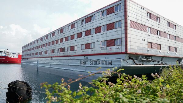 İngiltere'de 500 erkek sığınmacının konaklaması için hazırlanan Bibby Stockholm gemisi - Sputnik Türkiye