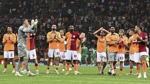 Galatasaray, Şampiyonlar Ligi’nde play-off turuna yükseldi - Sputnik Türkiye