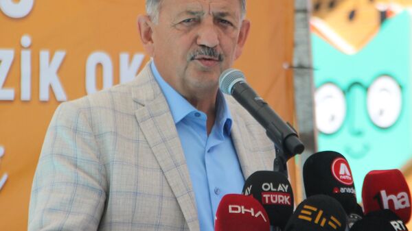 Çevre Şehircilik ve İklim Değişikliği Bakanı Mehmet Özhaseki - Sputnik Türkiye