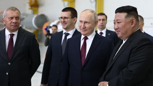 Rusya Devlet Başkanı Vladimir Putin ve Kuzey Kore lideri Kim Yong-un - Sputnik Türkiye
