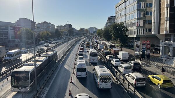 metrobüs  - trafik - Sputnik Türkiye