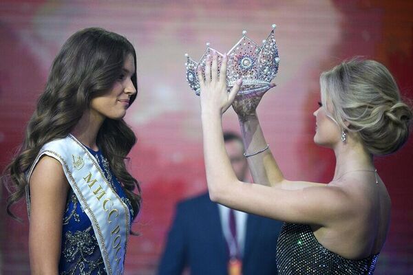 Böylece bir Miss Rusya yarışması daha sona ermiş oldu.  - Sputnik Türkiye