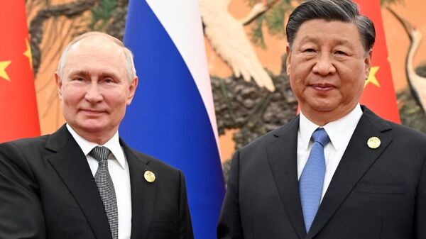 Rusya Devlet Başkanı Vladimir Putin ve Çin Devlet Başkanı Şi Cinping - Sputnik Türkiye