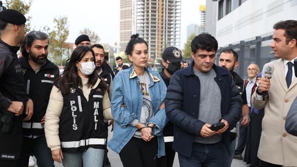 Dilan ve Engin Polat tutuklandı - Sputnik Türkiye